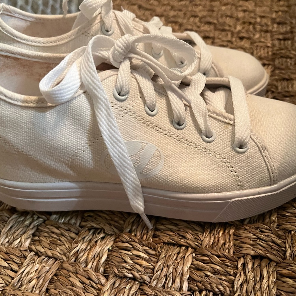Heelys White Canvas Shoes